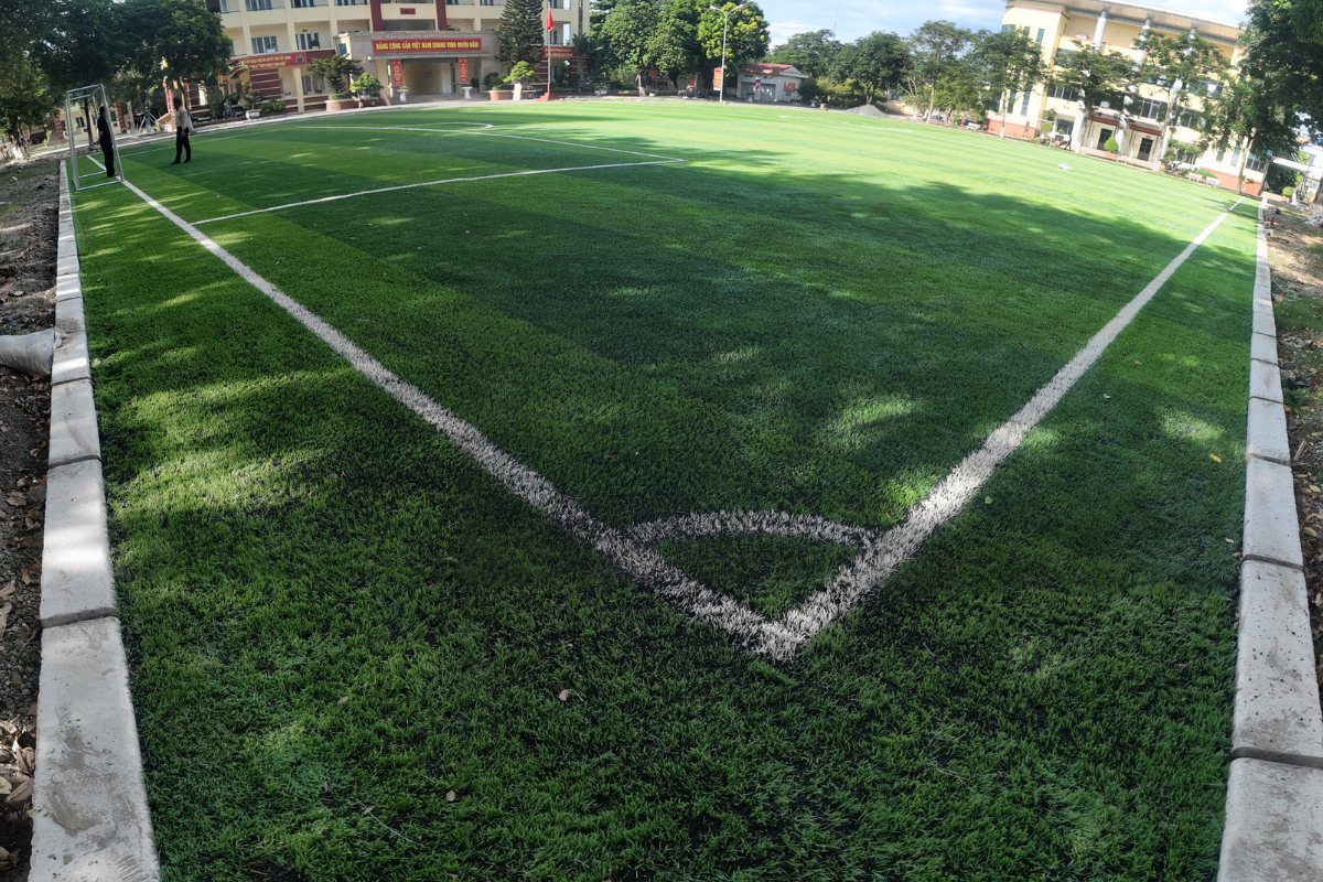 Sân bóng 7 người cỏ nhân tạo hoàn thiện tại dự án Khánh Phát Sports