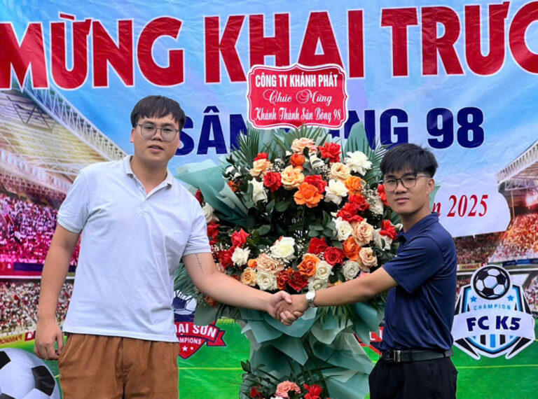 Sân bóng 98 tại Yên Bái