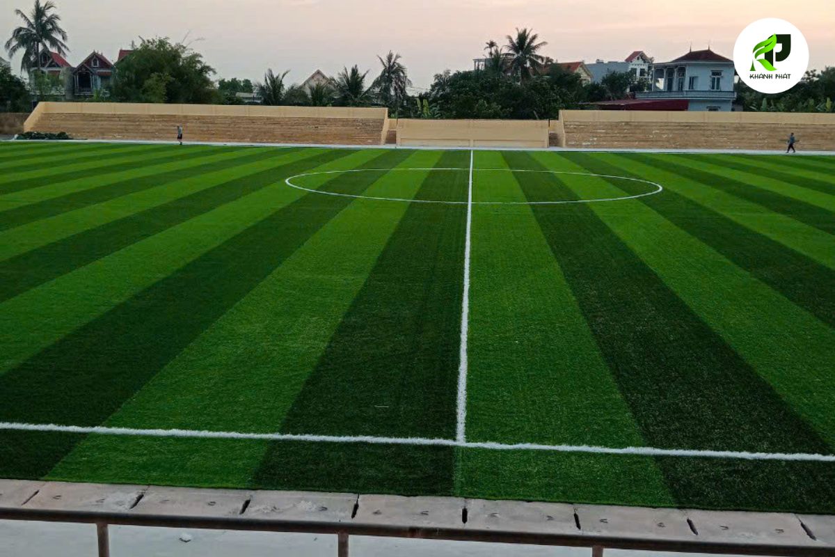 Thi Công Sân Bóng Cỏ Nhân Tạo Chuyên Nghiệp 9 Sân bóng cỏ nhân tạo 11 người tại Vạn Bảo Hải Phòng - Khánh Phát Sports