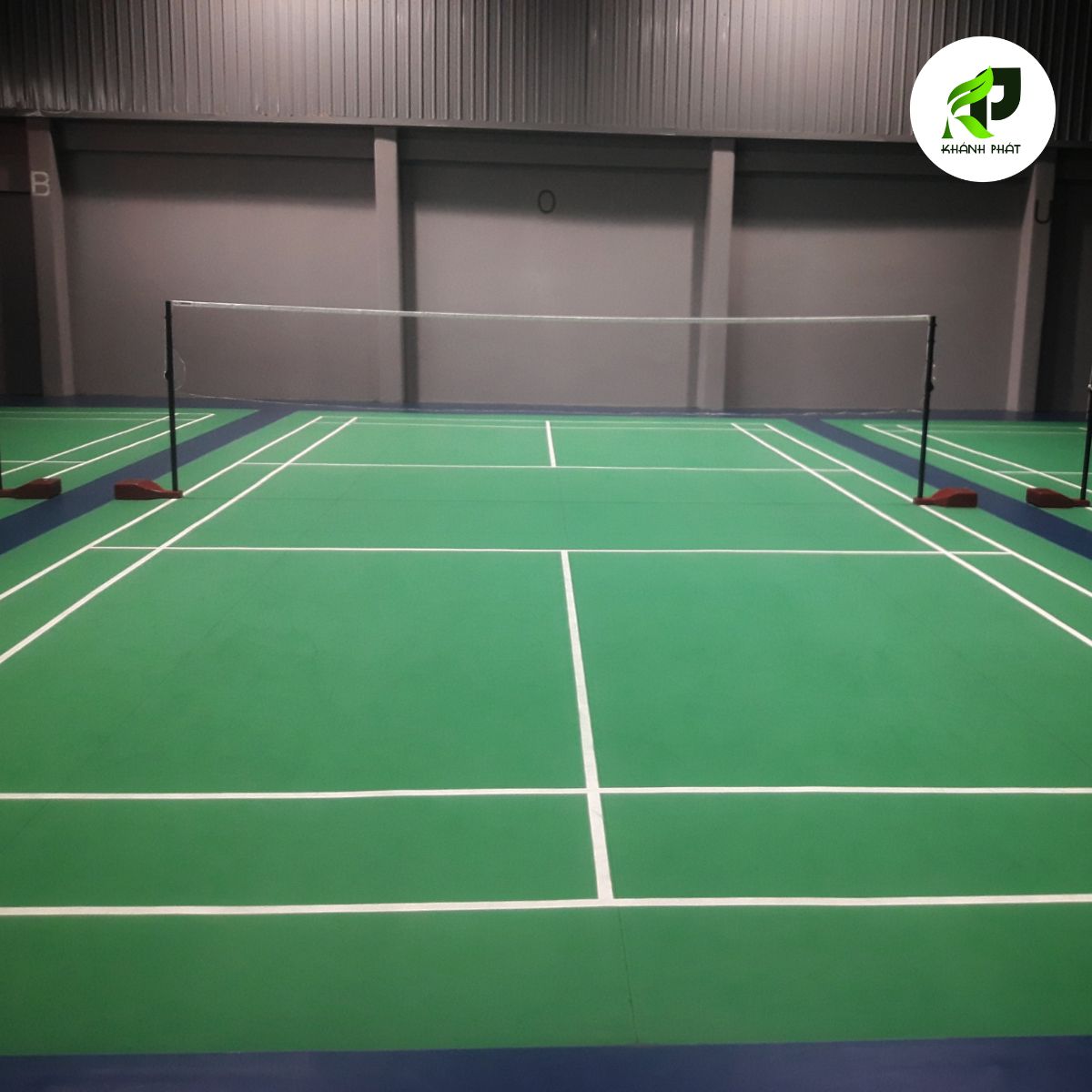 Sân cầu lông trong nhà chuẩn BWF do Khánh Phát thi công